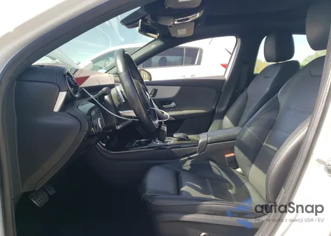 2019 Mercedes-Benz A 220 4Matic из США, поврежденный, VIN WDD3G4FB9KW012985